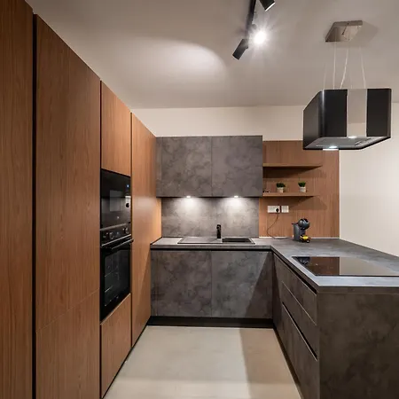 New Stylish Designer - Exceptional Location 아파트 세인트폴스베이