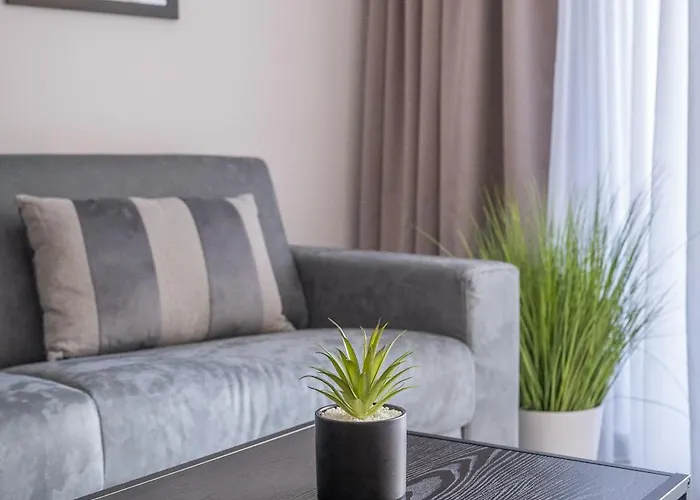 New Stylish Designer - Exceptional Location Apartament